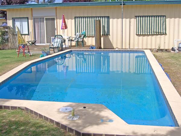Black Stump Motel, Coolah (1/03/2013 10:27:50 AM)