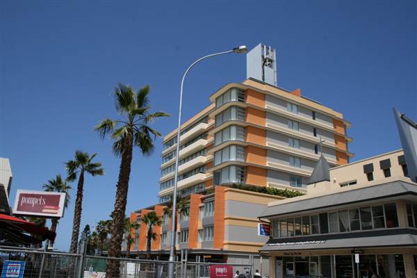BONDI BEACH BUILDINGS (1/03/2013 11:03:18 AM)