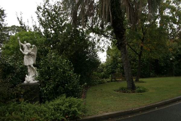 Loreto, Normanhurst (1/03/2013 11:03:53 AM)