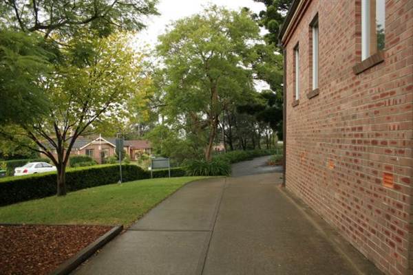 Loreto, Normanhurst (1/03/2013 11:03:59 AM)