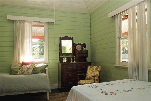 Currango Homestead (4/03/2013 12:15:06 PM)
