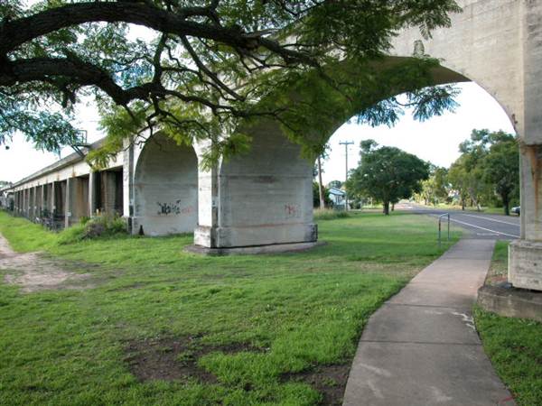 Greave Street, Grafton (5/03/2013 11:13:49 AM)