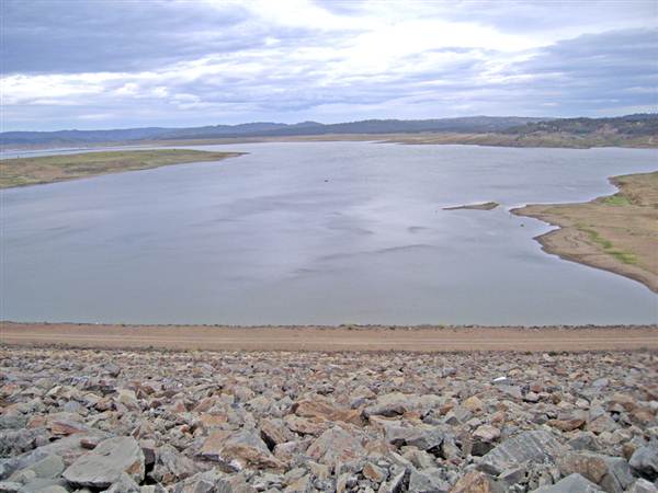 Lake Burrendong (6/03/2013 11:57:23 AM)