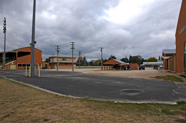 Bathurst National Motor Racing Museum (8/03/2013 10:22:50 AM)
