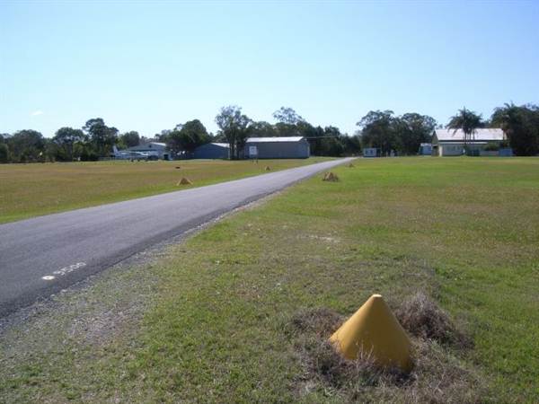 Tyagarah Airfield, Byron Bay (9/03/2013 1:50:14 AM)