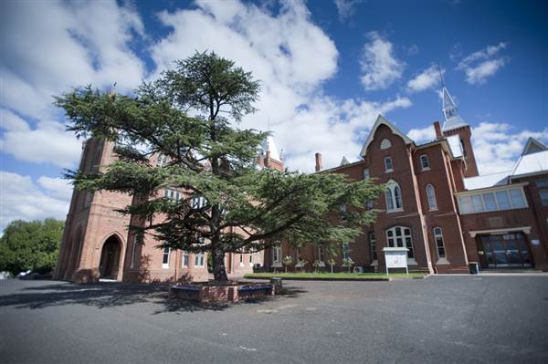 St Stanislaus College (9/03/2013 11:00:03 AM)