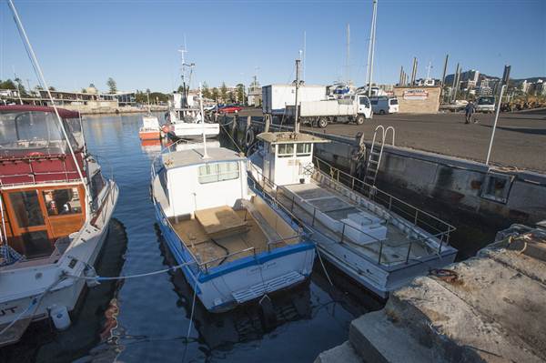 Wollongong Harbour (10/03/2013 12:52:20 PM)