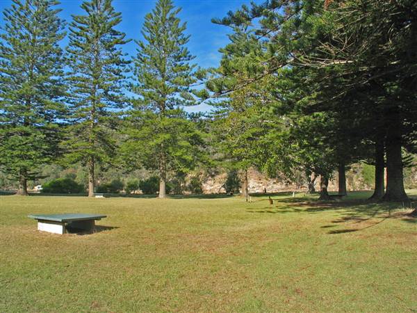 Currawong Beach Cottages & Basin Campground -  Ku-ring-gai Chase National Park (10/03/2013 9:47:13 PM)