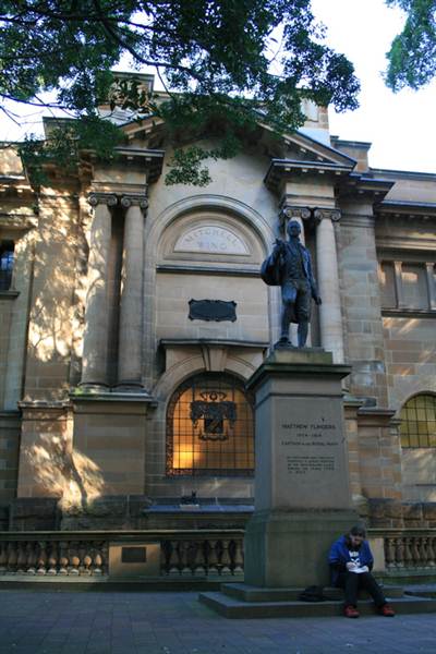 Sydney CBD - Macquarie Street (10/03/2013 9:58:42 PM)