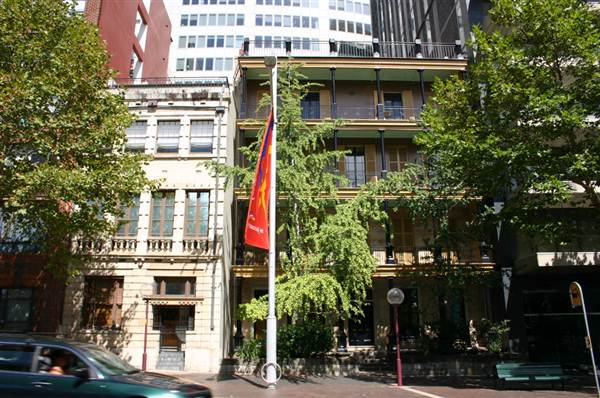 Sydney CBD - Macquarie Street (10/03/2013 10:01:08 PM)