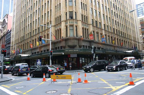 Sydney CBD - York St (11/03/2013 5:04:42 AM)