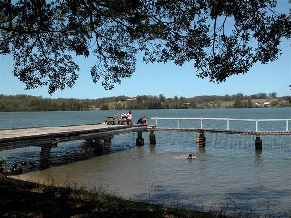 Taree (11/03/2013 5:53:51 AM)