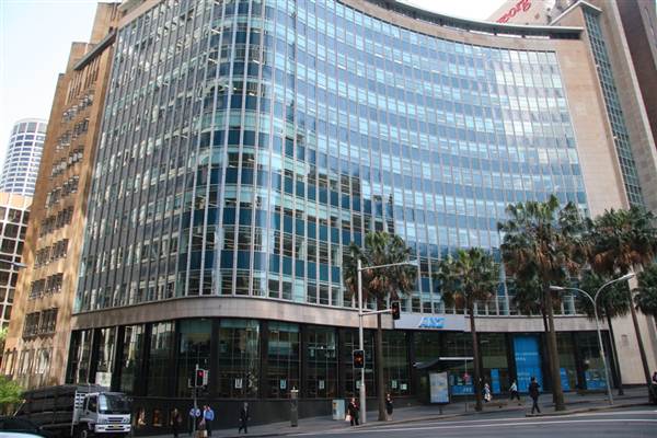 Qantas House, Chifley Square (11/03/2013 1:51:36 PM)