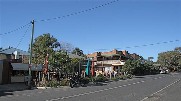 Brunswick Heads - Town/Shops (25/04/2013)