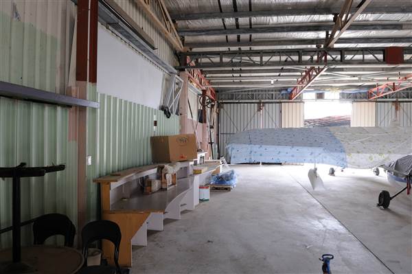 Goulburn Airport Carpark & Hangar 2 - Hangar 2 (25/07/2011 - Credits: Samuel Minton/SISE)