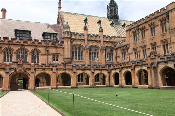 The Quadrangle Building - Sydney University (26/11/2013)