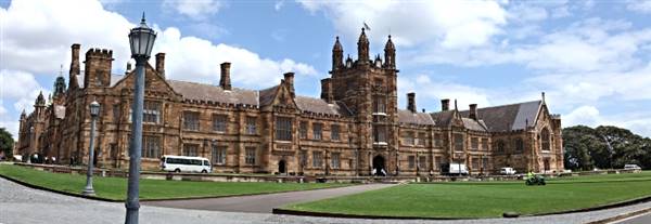 The Quadrangle Building - Sydney University (26/11/2013)