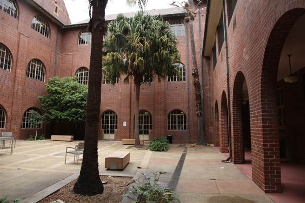 Old Teacher's College - The University of Sydney (27/11/2013)