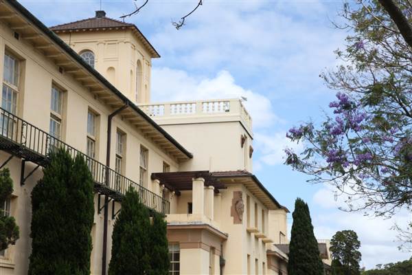 School of Physics - Sydney University (27/11/2013)