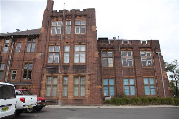 R.D. Watt Building (27/11/2013)
