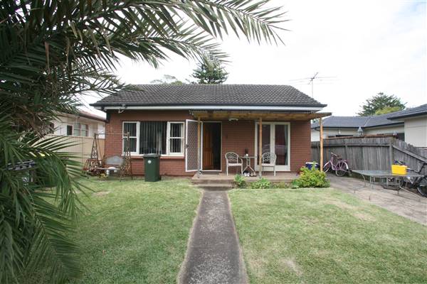 Kurnell Neighbourhood (12/03/2012 - Credits: Lisa Scope)