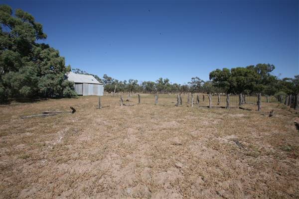 Bindara Station on the Darling - Period Homestead & Outbuildings (20/11/2015)