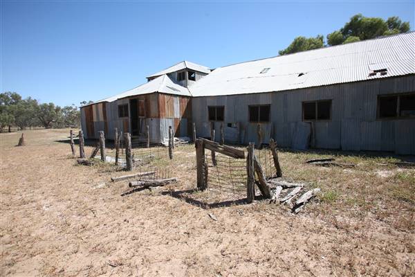 Bindara Station on the Darling - Period Homestead & Outbuildings (20/11/2015)