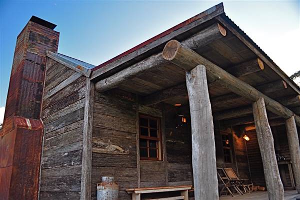 Moonbah Hut (20/11/2015)