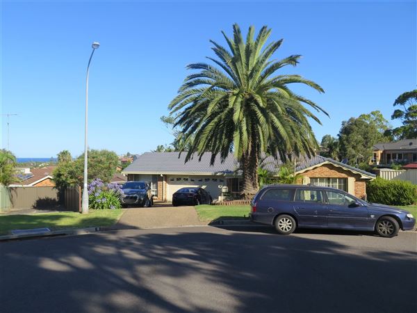 Kiama Downs neighbourhood - cul-de-sac 3 (7/12/2015)