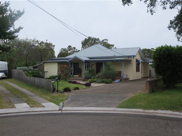 North Narrabeen neighbourhood (9/12/2015 - Credits: Peter Hicks)