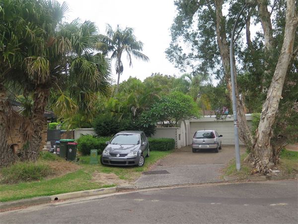 Mona Vale Neighborhood (8/12/2015 - Credits: Peter Hicks)