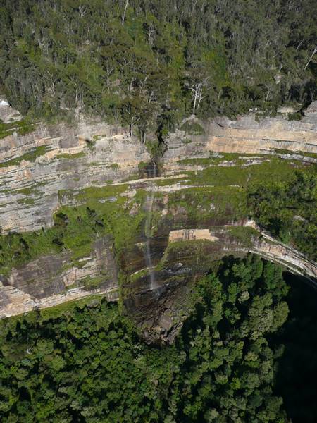BLUE MOUNTAINS AERIALS (5/07/2016 - Credits: Mary Barltrop)