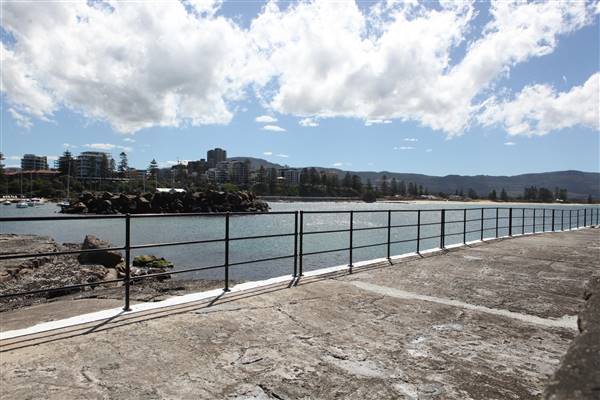 Wollongong - Foreshore and Wharf (26/10/2016 - Credits: John Harris)