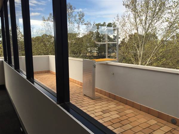 Lakes Business Park (20/03/2017)