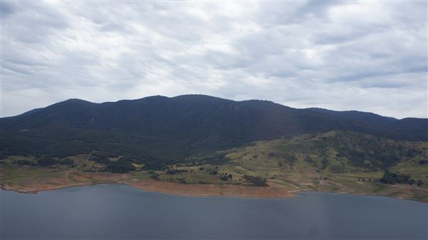 Blowering Dam & Reservoir (8/12/2015 - Credits: Mary Barltrop)