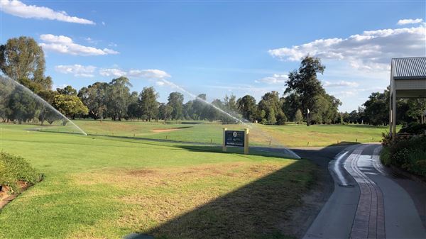 Howlong Golf Resort Motel (8/01/2019 - Credits: Shannon Wheeler)