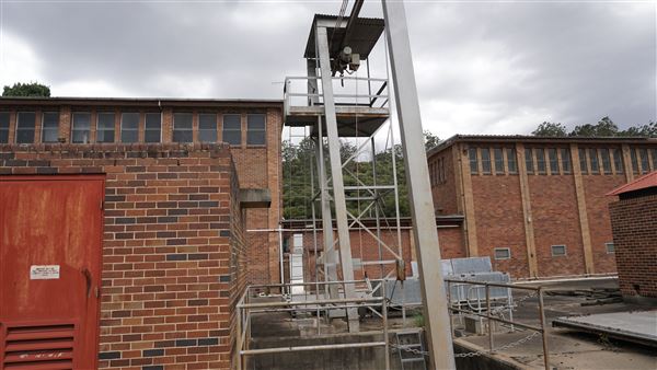 Prospect Reservoir - Warehouse / Industrial Building (6/03/2019 - Credits: Shannon Wheeler)