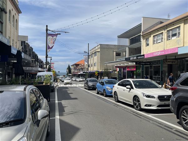 Coogee - Coogee Bay Rd - Coogee Bay Road (8/03/2021 - Credits: Cheryl Conway)