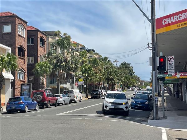 Coogee - Coogee Bay Rd - Coogee Bay Road (8/03/2021 - Credits: Cheryl Conway)