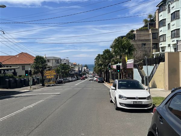 Coogee - Coogee Bay Rd - Coogee Bay Road (8/03/2021 - Credits: Cheryl Conway)