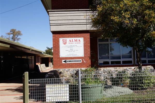 Alma Public School (25/02/2013 9:41:16 PM)