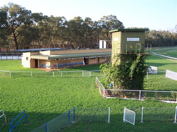 Coonabarabran Jockey Club (27/02/2013 1:34:32 PM)