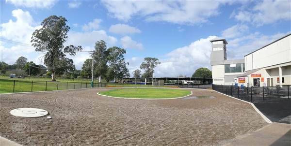 Menangle Park Paceway (28/02/2013 3:26:55 PM)