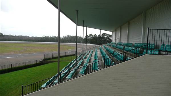 Menangle Park Paceway (28/02/2013 3:31:31 PM)