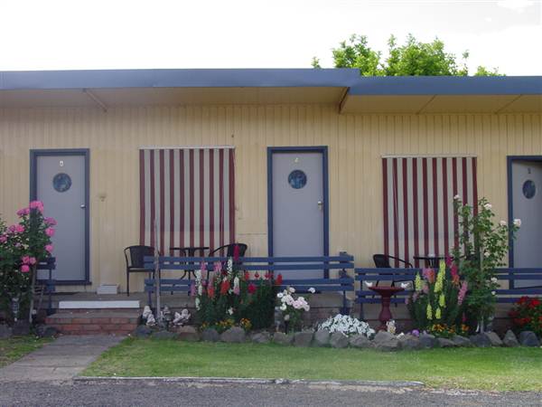 Black Stump Motel, Coolah (1/03/2013 10:29:02 AM)