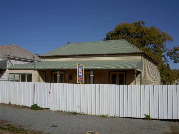 Broken Hill - Houses (1/03/2013 6:51:31 PM)