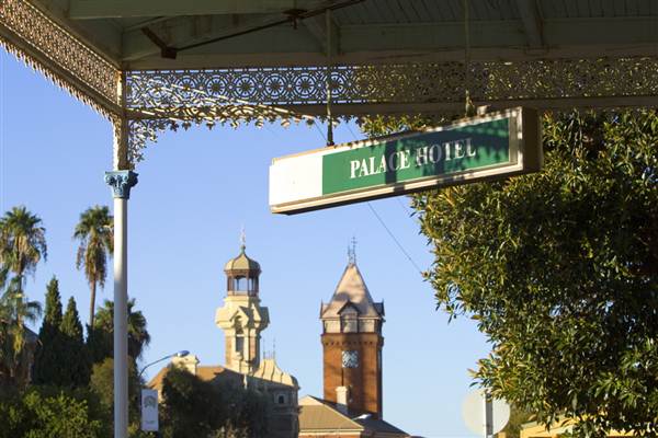 BROKEN HILL - Town & Surrounds (1/01/2011 - Credits: Paoli Smith)
