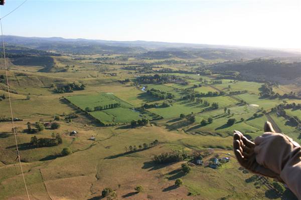 Byron Hinterland-Hot Air Balloon (2/03/2013 11:00:07 PM)