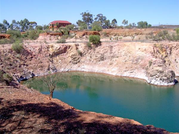 Cobar (4/03/2013 9:34:46 AM)