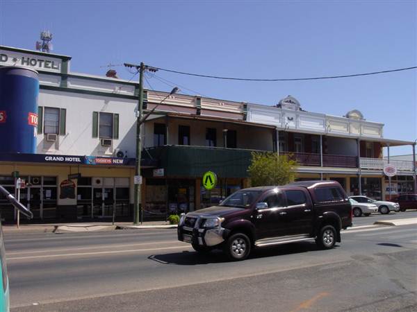 Cobar (4/03/2013 9:36:59 AM)